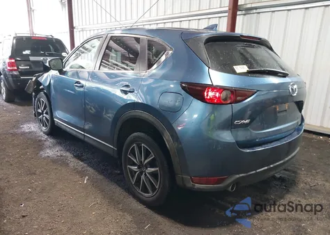 2018 Mazda Cx-5 Touring z USA, uszkodzony, nr VIN JM3KFACM1J1330325